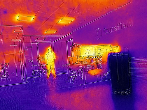 Thermische camera op kantoor en werkplek inspecteren